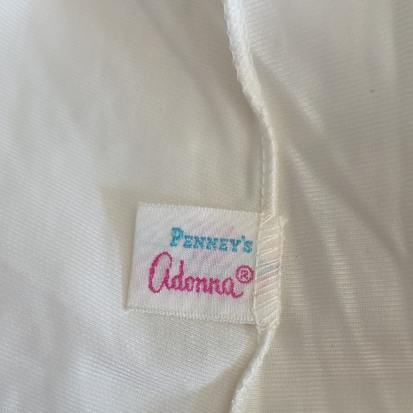 Elegant White Lace Trim Skirt - Picture 2 of 5